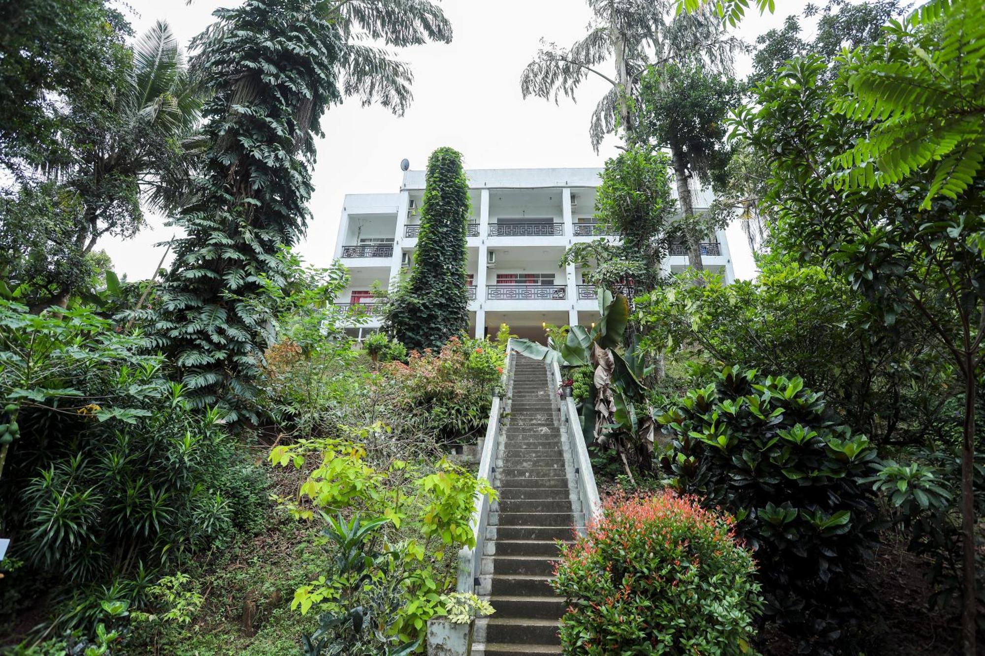 Kandy Rivers Edge Nature Resort ภายนอก รูปภาพ
