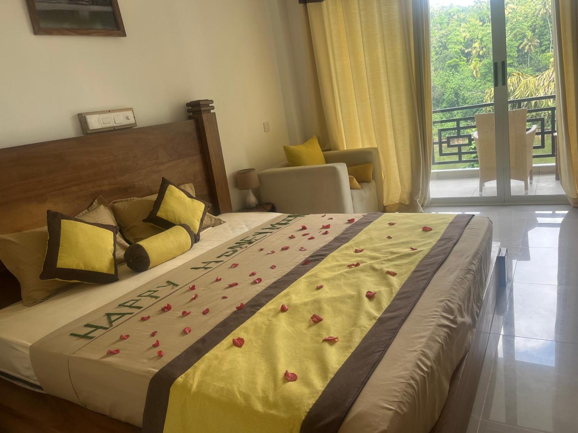Kandy Rivers Edge Nature Resort ภายนอก รูปภาพ